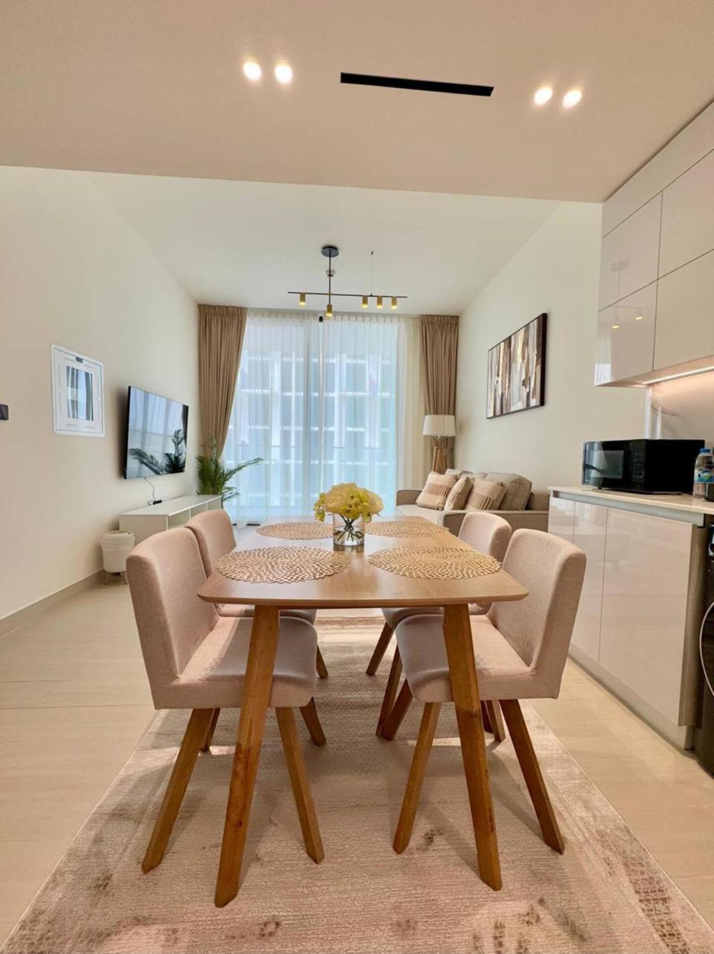 Spacious 1br In Jvc With Big Balcony Appartement Dubai