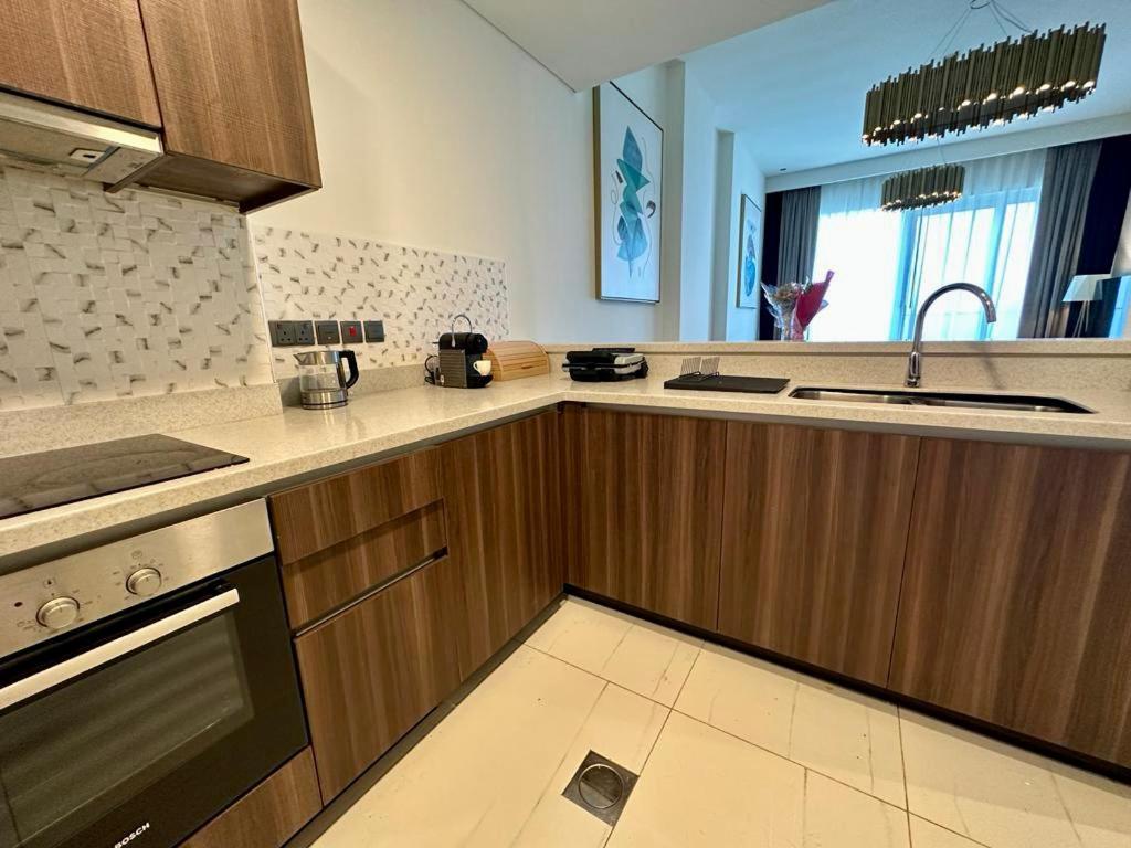 Dvr 1 Bedroom In Awani Palm View Appartement *