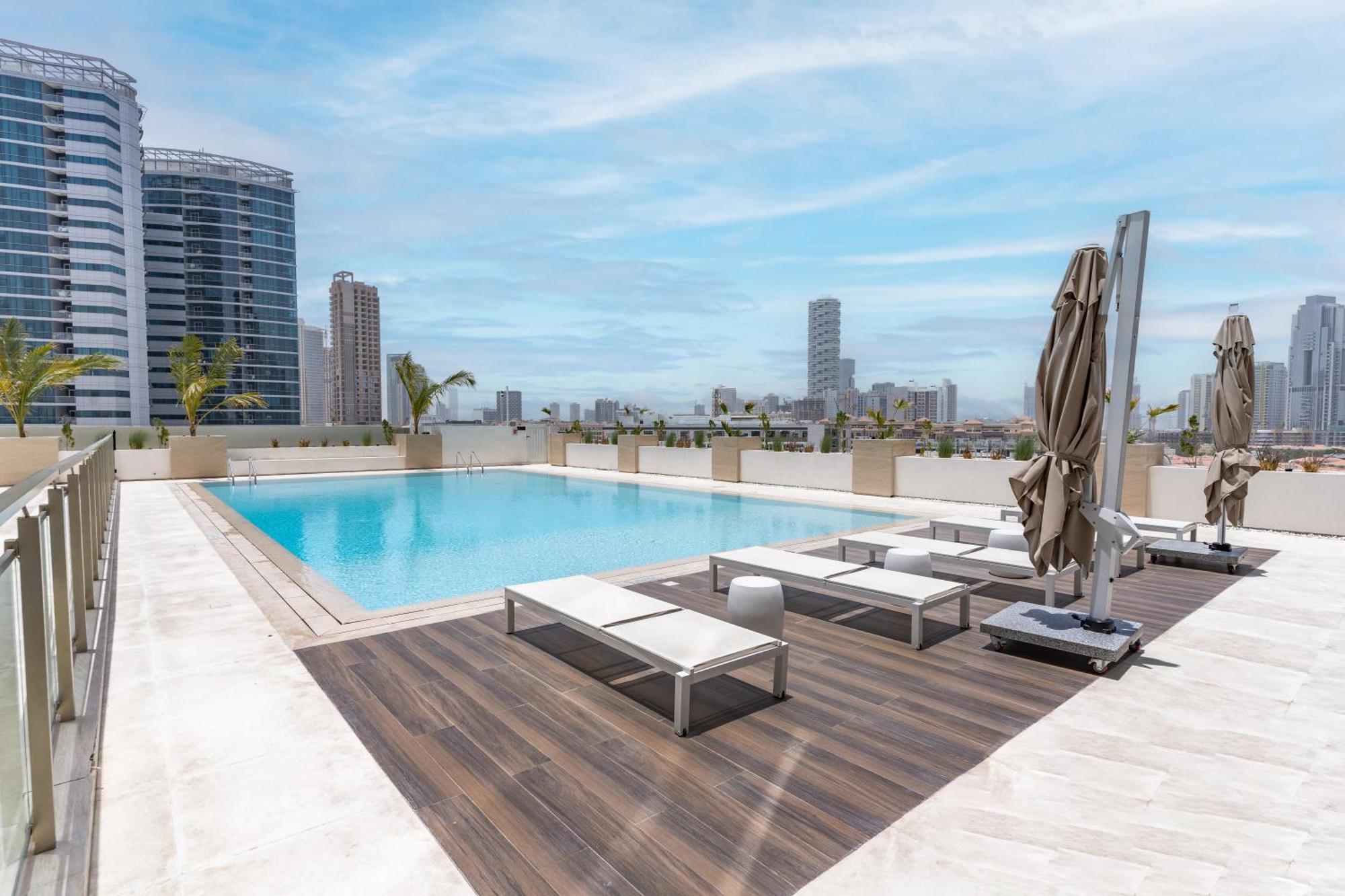 Stylish 3 Bedroom In Jvc Lejlighed *
