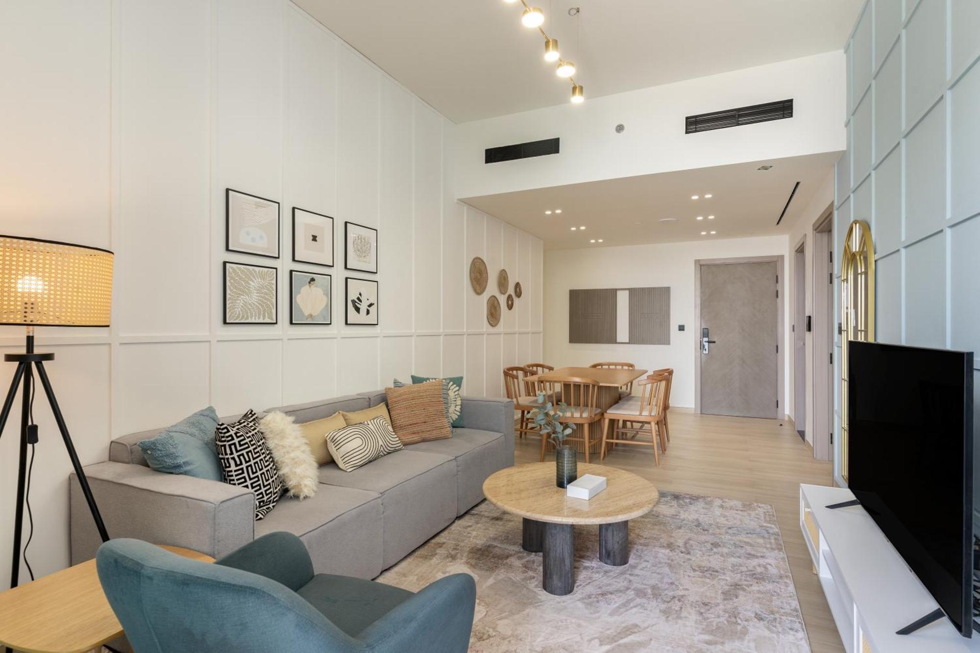 Stylish 3 Bedroom In Jvc Lejlighed