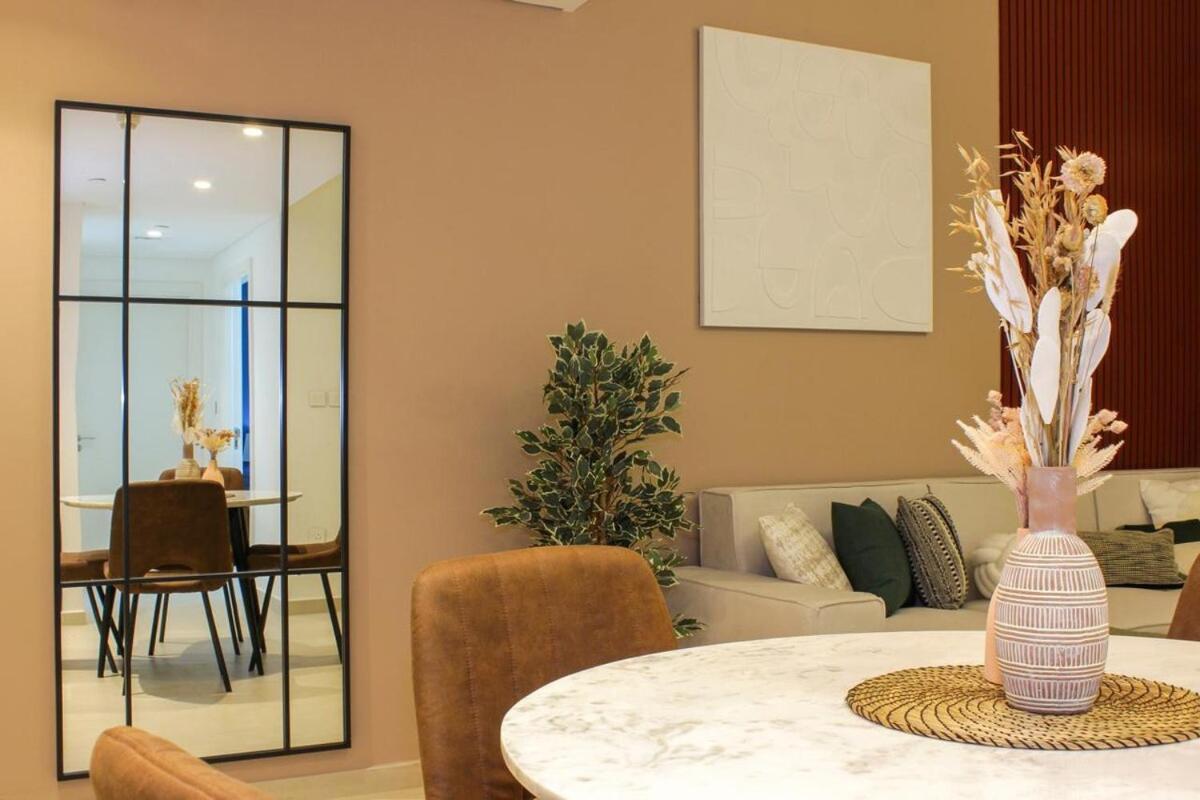 First Class 1br High-end Comfort In Style Apartment