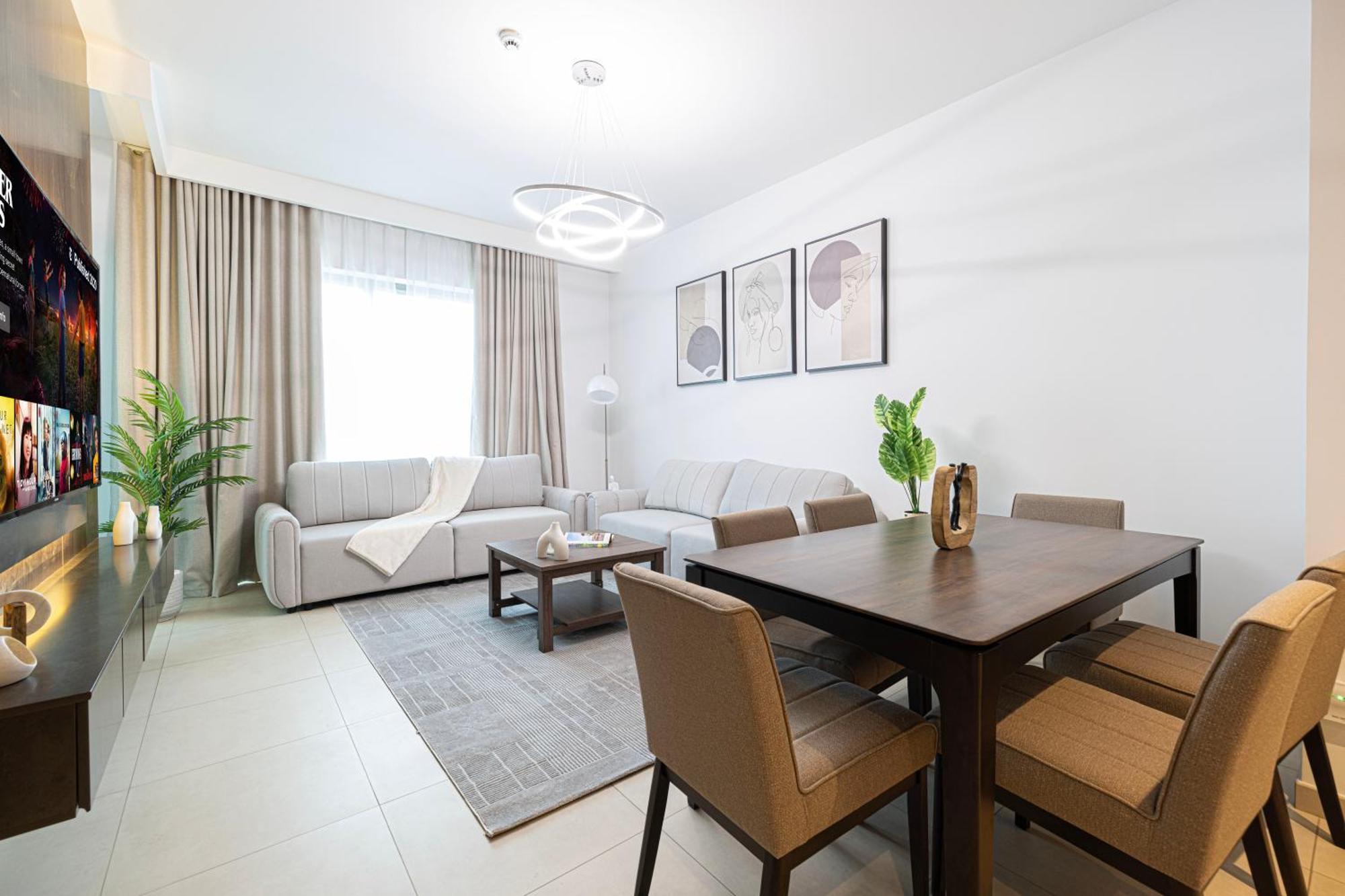 Fresh New 2 Bedroom! Amazing Burj Khalifa View! 5-star Pool & Gym Access! Appartement Dubai