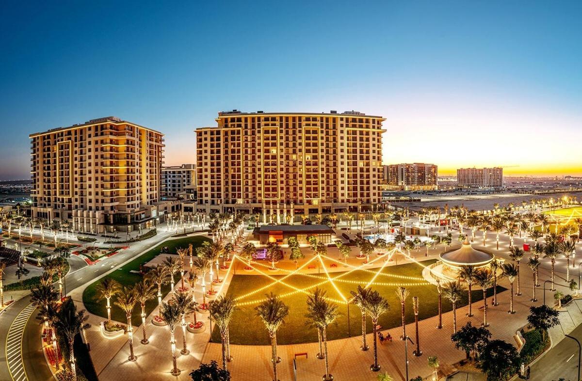 Pure Voyage Town Square * Dubaï