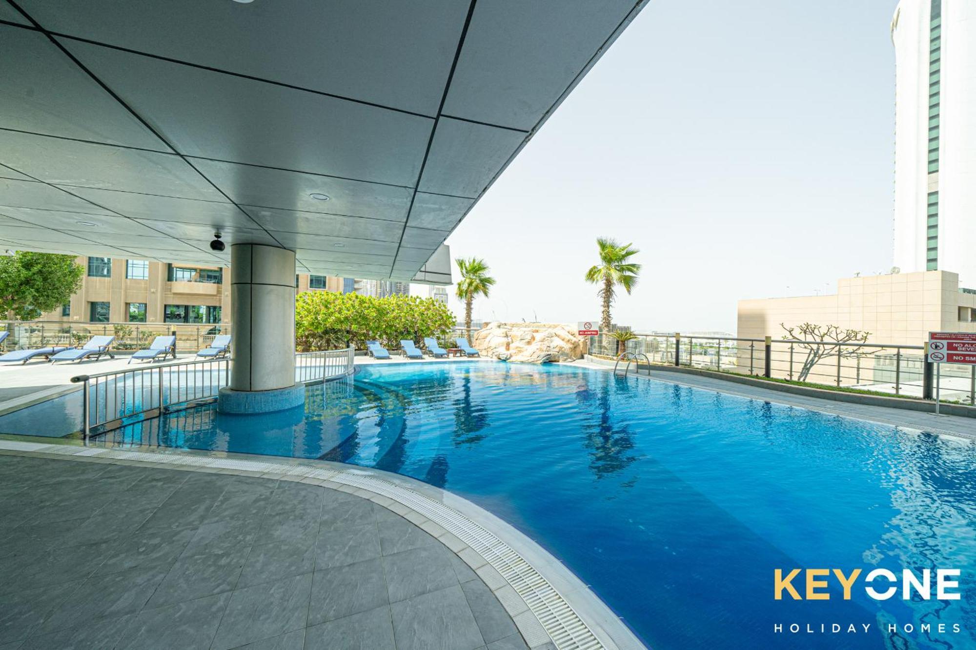 Captivating Sky & Sea Views In Two Bedroom Apartamento Dubai