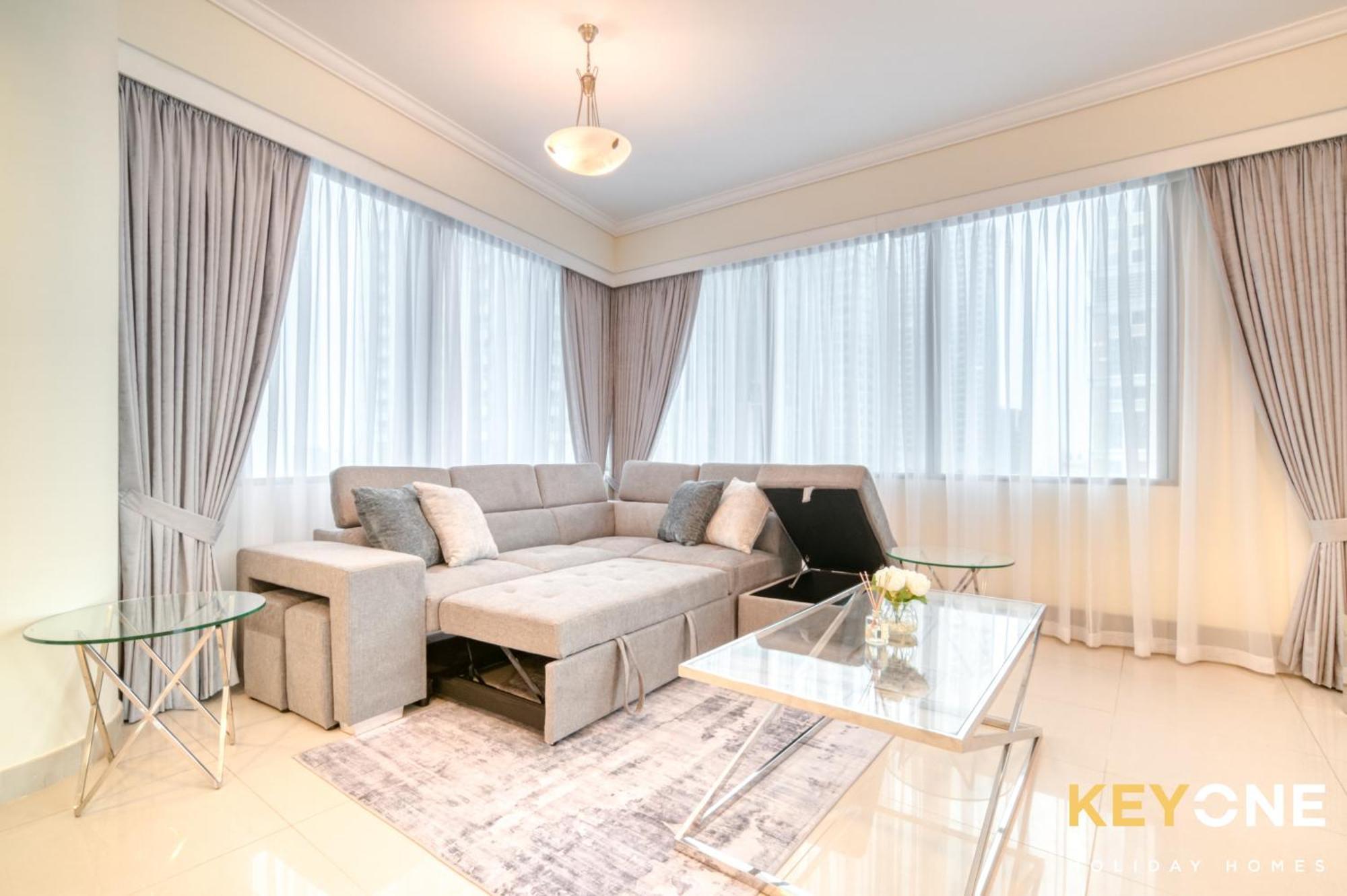 Captivating Sky & Sea Views In Two Bedroom Dubai