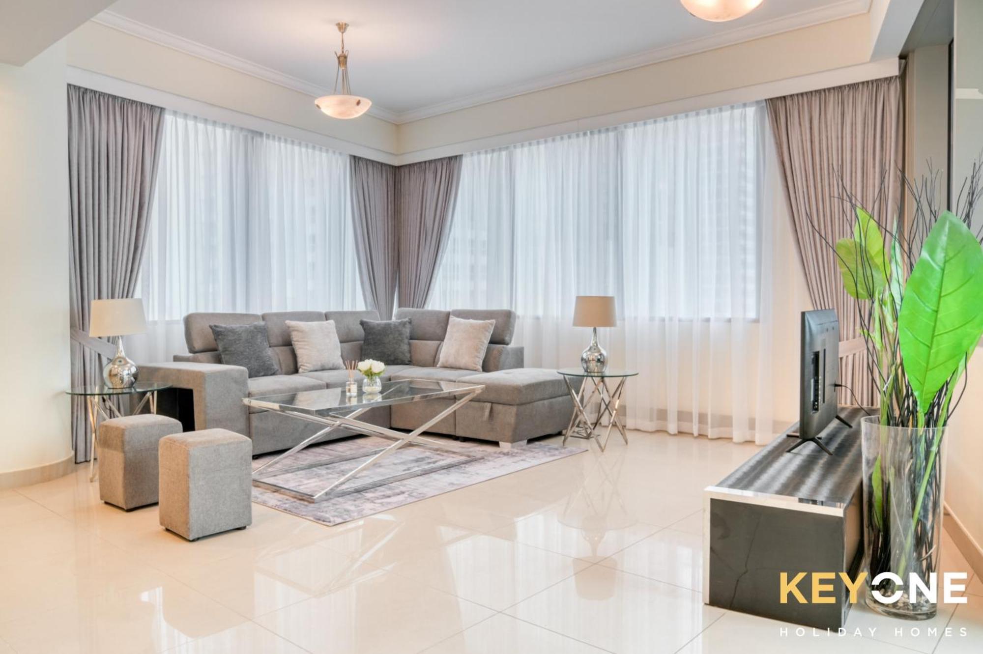 Captivating Sky & Sea Views In Two Bedroom Apartamento Dubai