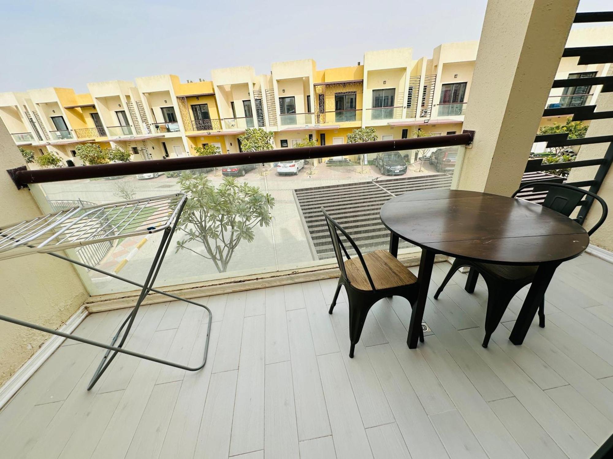 Family-friendly 1br With Play Area+pool. Uae Villa Dubai
