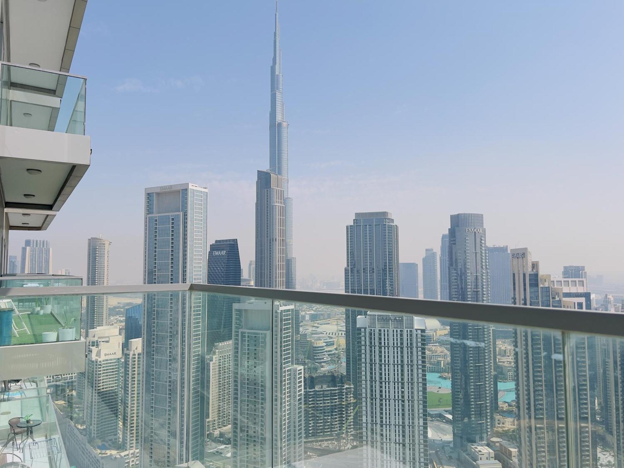Exclusive 1br With Iconic Views In Paramount Tower Dubái