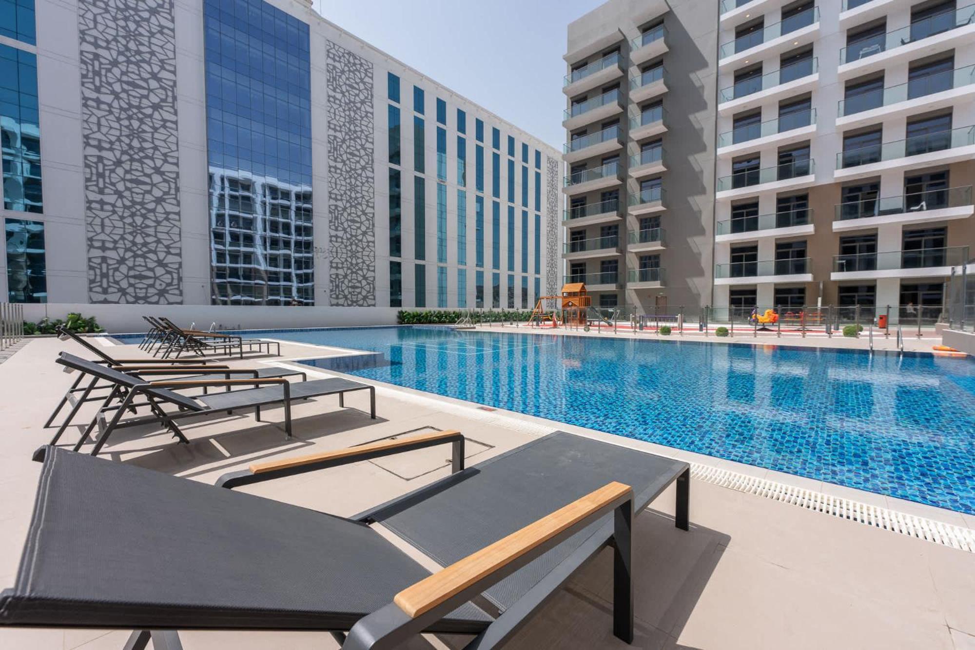 Charismatic In Laya Heights Perfect For 2 Lägenhet Dubai
