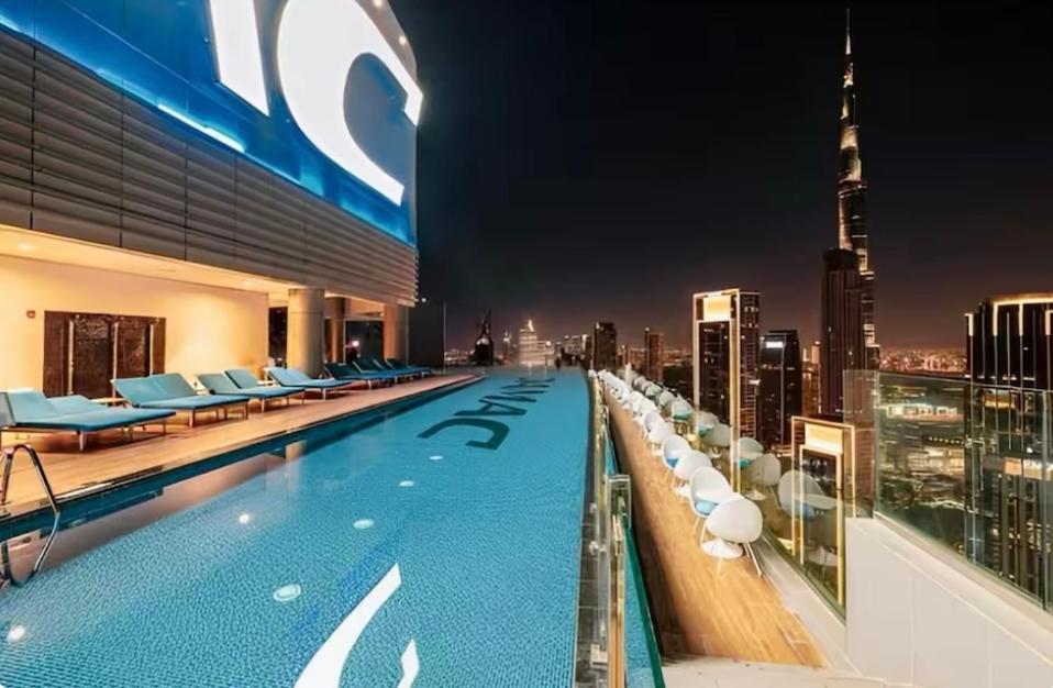 Apartment Paramount Downtown Burj Khalifa View With 64th Floor Infinity Pool *