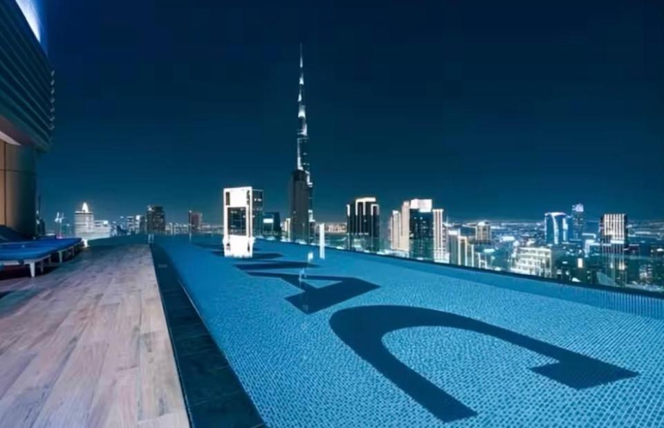 Apartment Paramount Downtown Burj Khalifa View With 64th Floor Infinity Pool