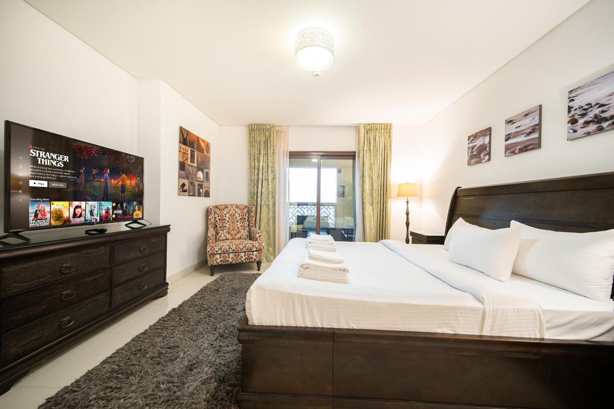 Apartamento Spacious 2br - Private & Sea & Skyline Views *