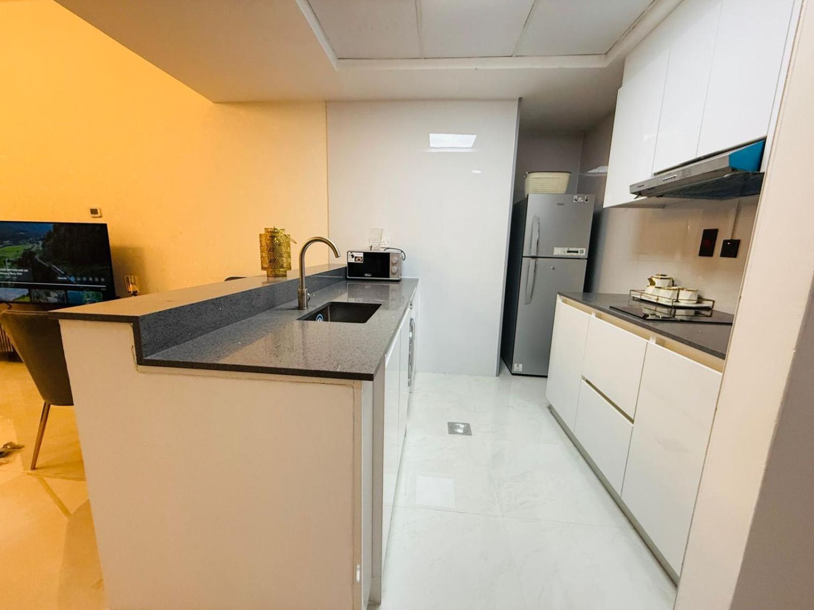 Maison d'hôtes One-master Bedroom - Luxury - 2 Min Walk To Tram
