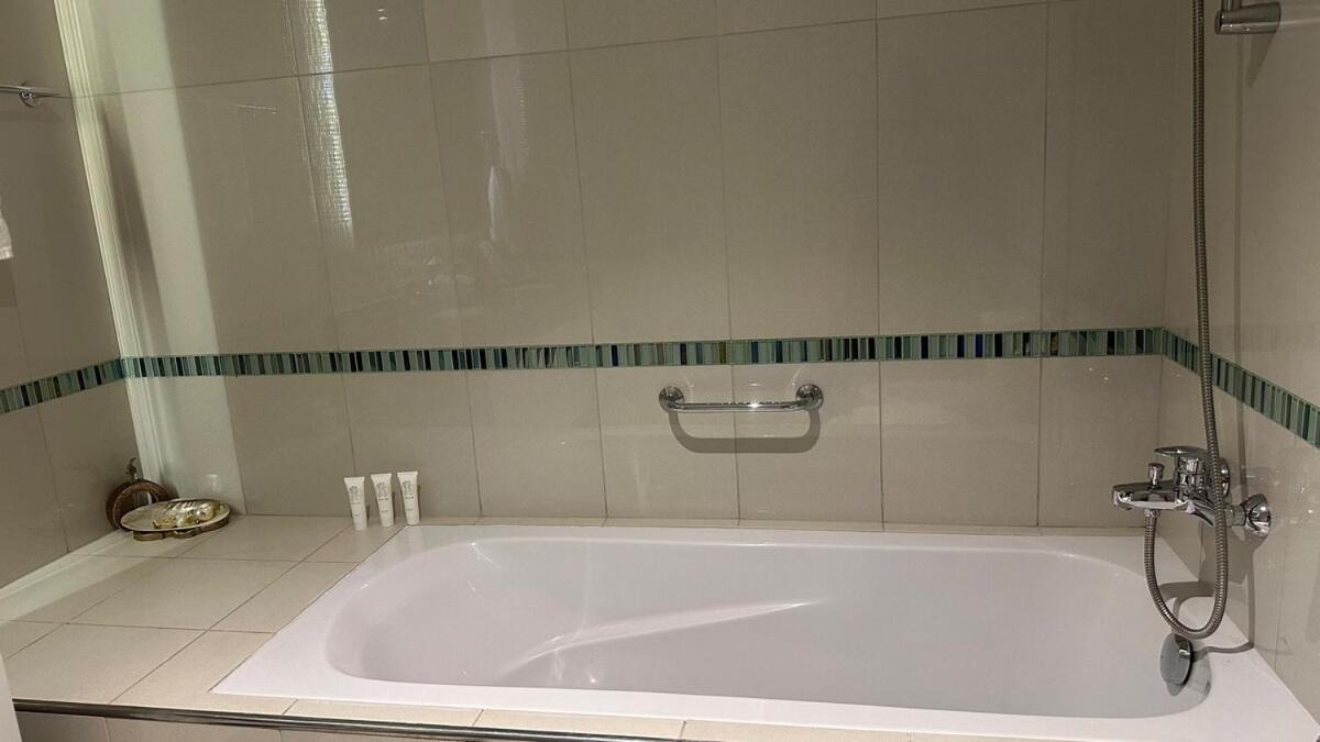 Exclusive 2br Escape With Marina Views In Damac Heights By Bhavan *