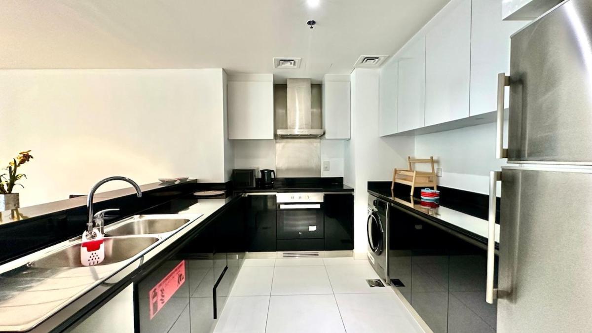 Appartement Exclusive 2br Escape With Marina Views In Damac Heights By Bhavan