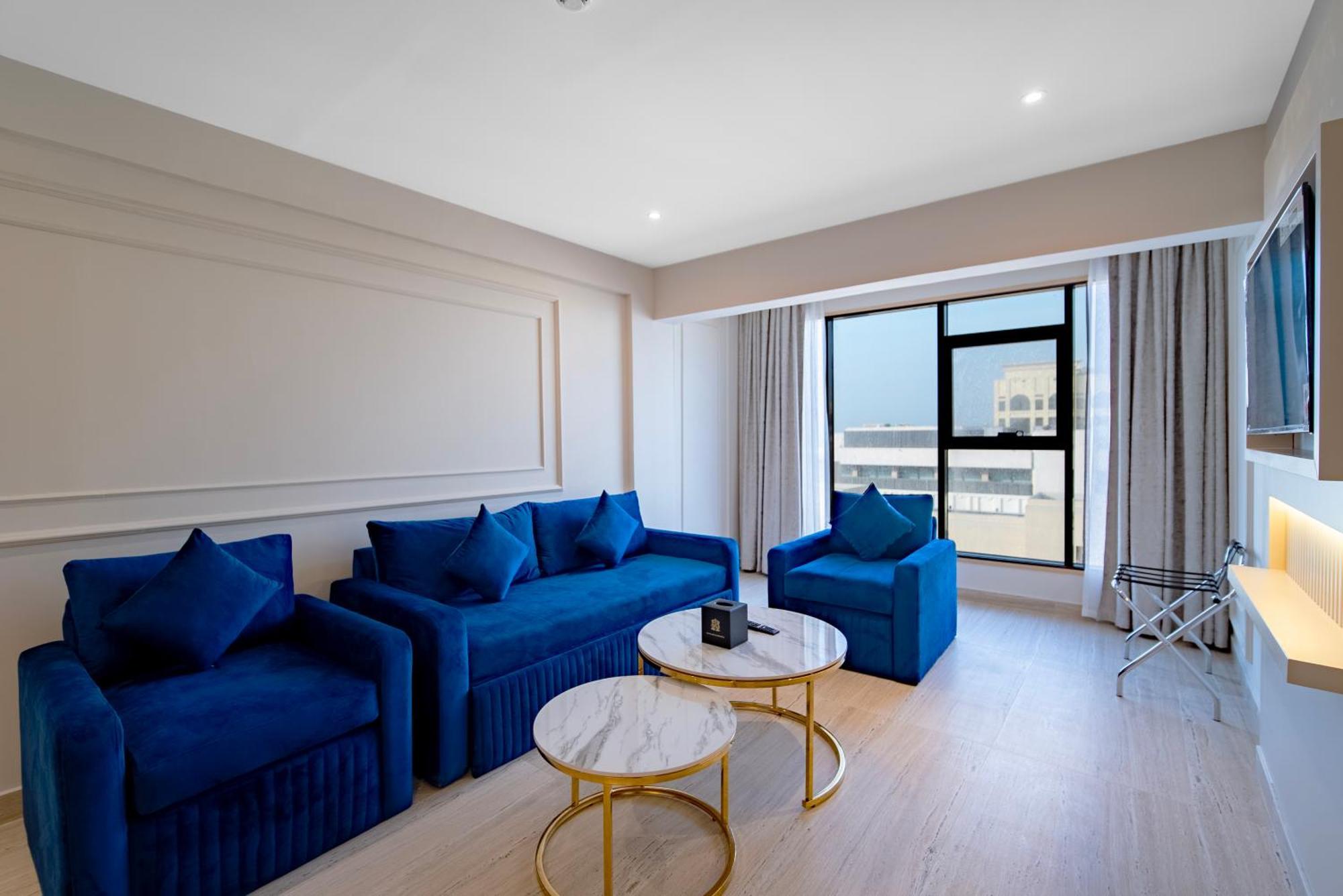 Grand Ambassador Hotell 3*