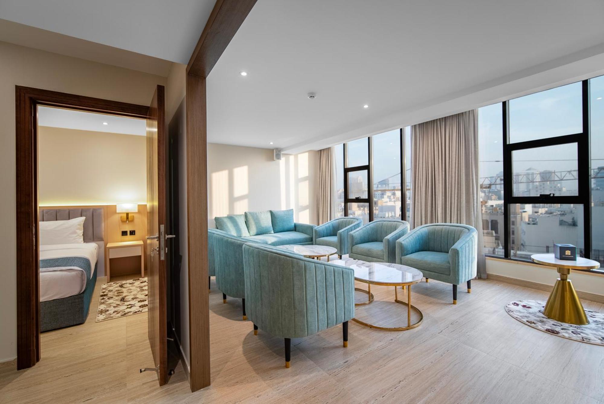 Grand Ambassador Hotell 3*