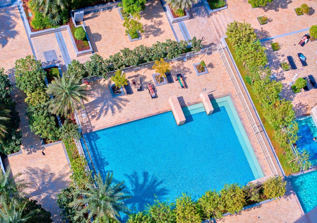 Apartemen Spacious 1br In Habtoor With Canal Views & Close To Mall *