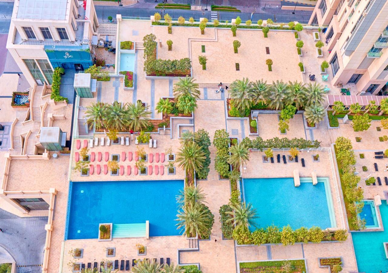 Spacious 1br In Habtoor With Canal Views & Close To Mall Apartemen *