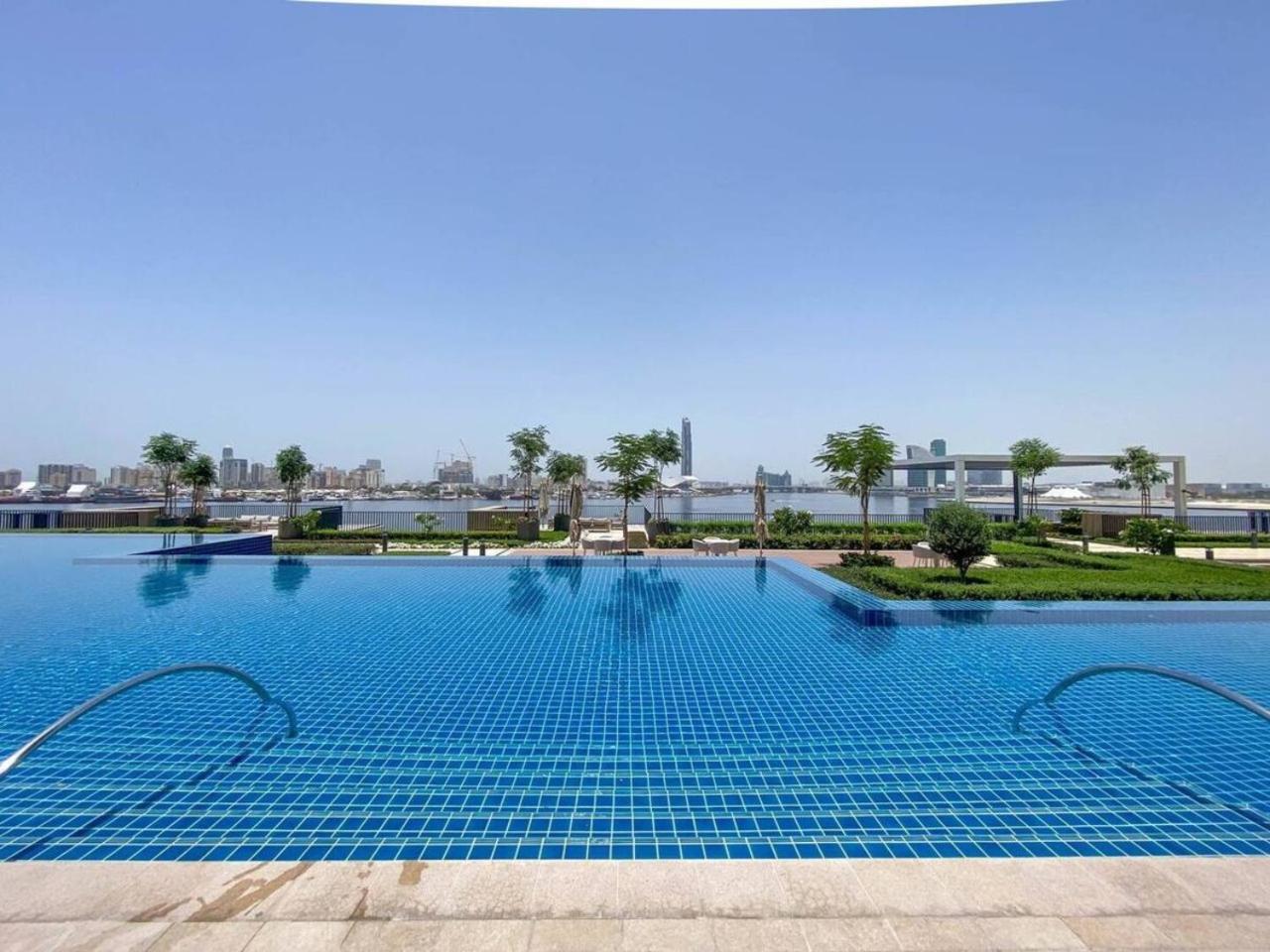 Apartamento Waterfront 1br With Infinity Pool In Creek Edge T1 Dubai
