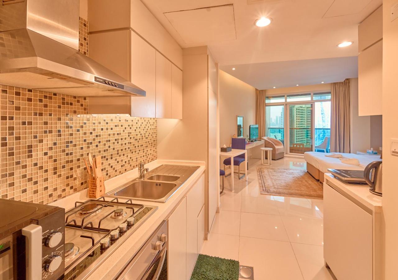 Cozy Hideaway In Luxe Business Bay By Voye Homes Apartment Dubai