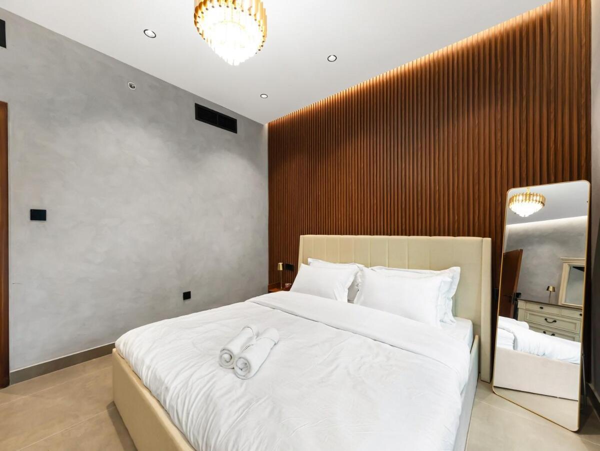Luxury In The Heart Of Marina Apartment *