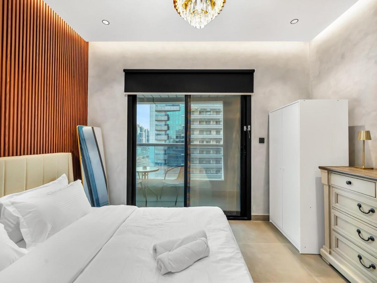 Luxury In The Heart Of Marina Apartment Dubai