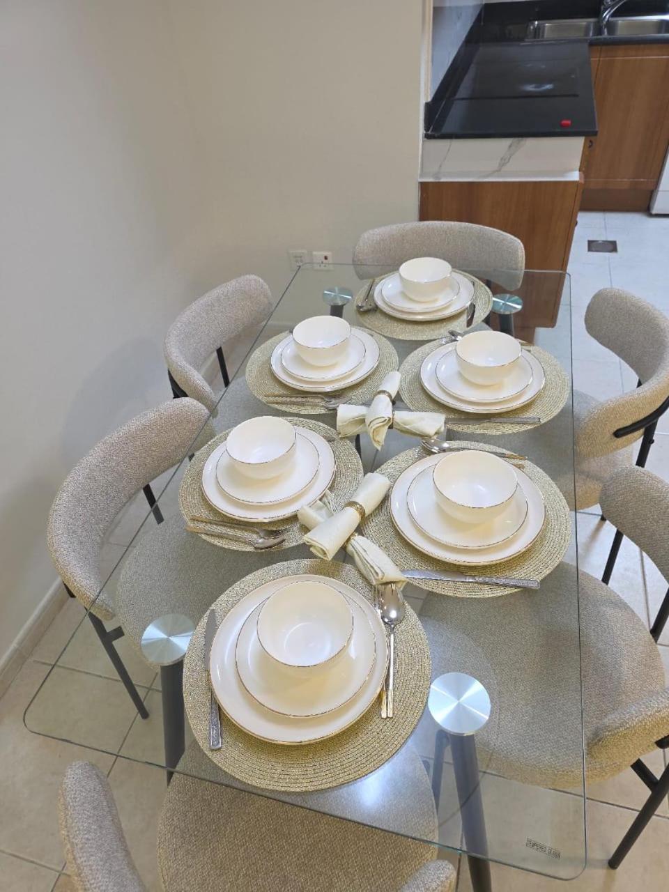 28- Affortable Cozy Living, Work Friendly, Longer Stays Next To Tram Appartement *