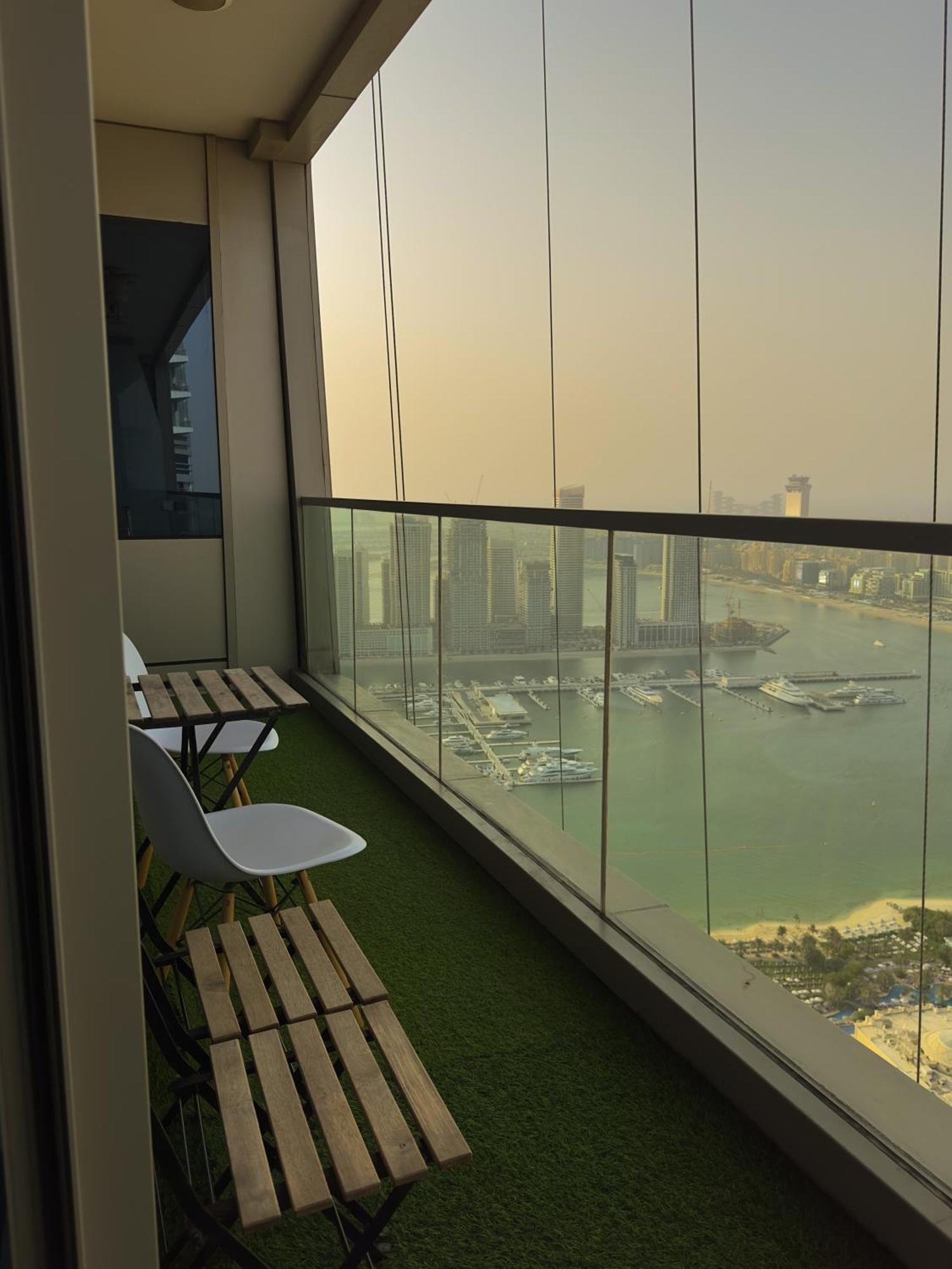Ocean Heights Palm View 1 Bedroom Appartement *