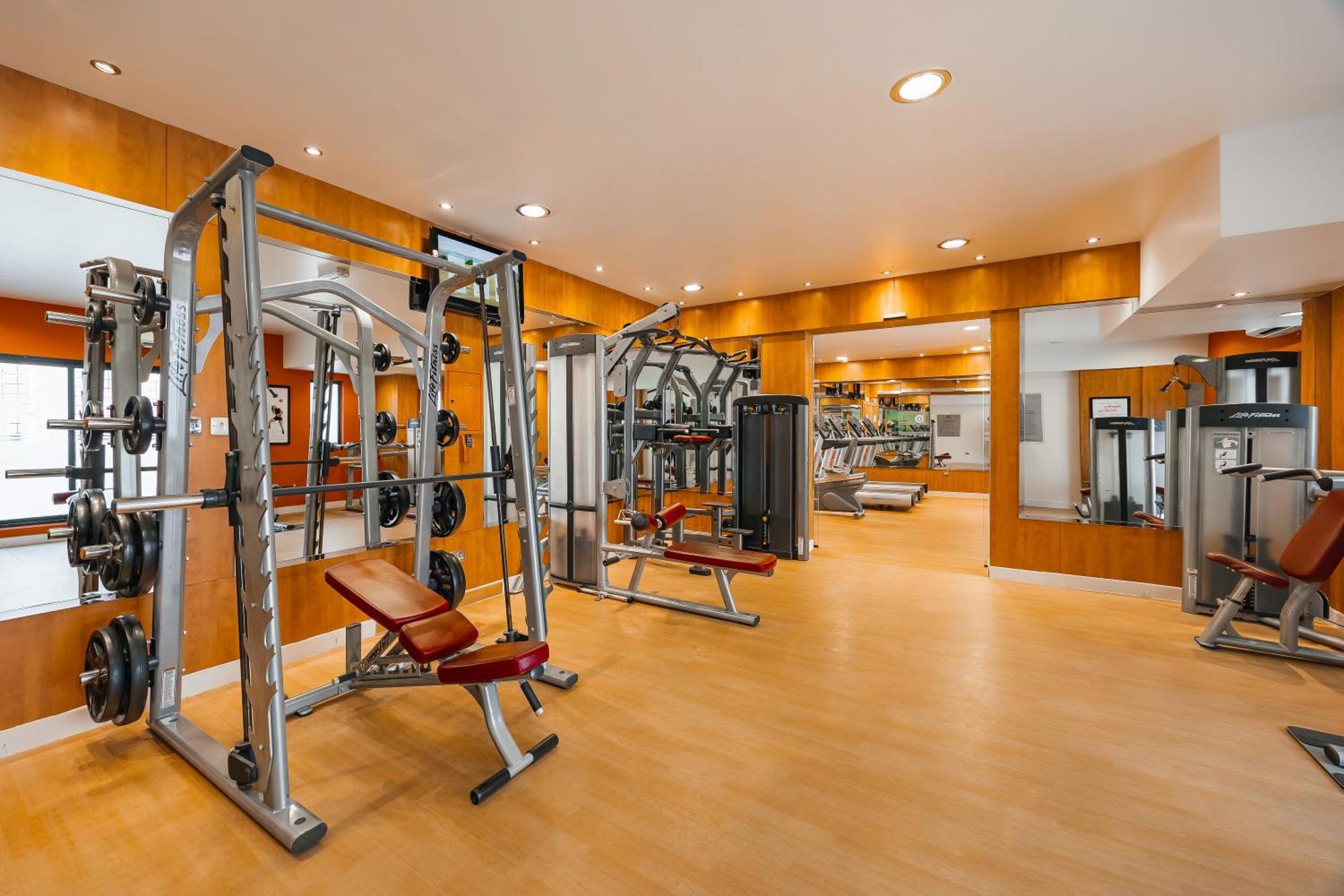 Aparthotel Golden Sands Bur