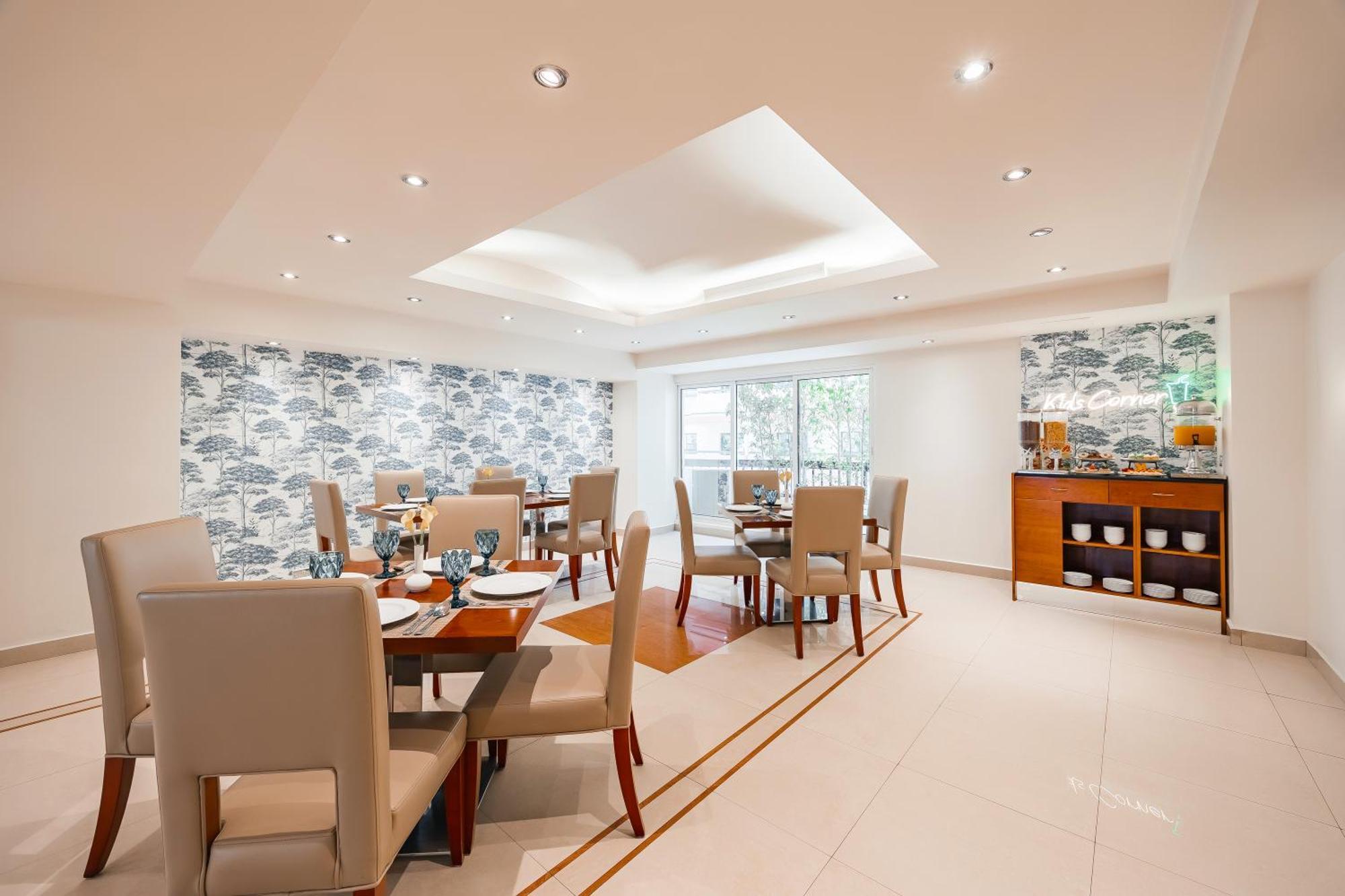 Aparthotel Golden Sands Bur 3*