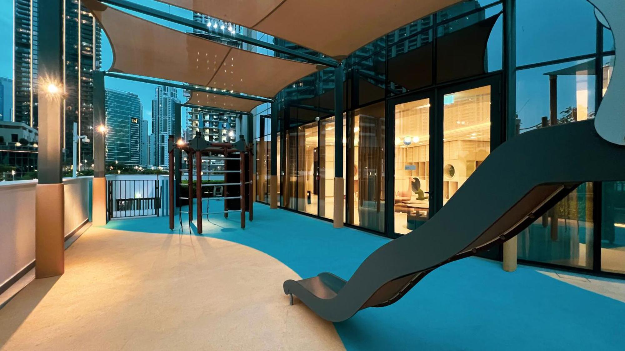 Luxury High Floor Burj Khalifa And Fountain View 5 Minute Walk Mall Dubai