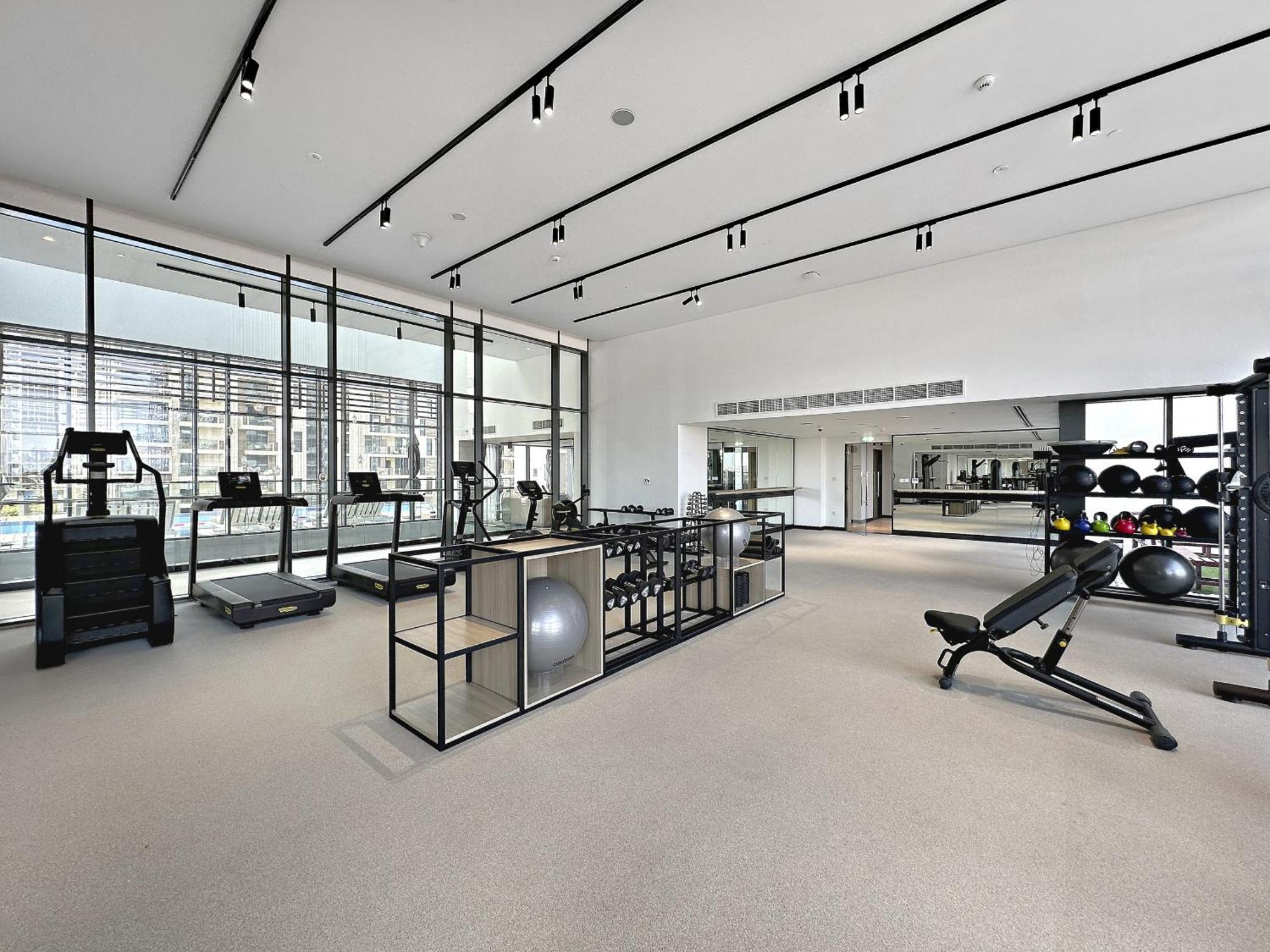 Vayk - Amazing In Sobha Hartland * Dubai