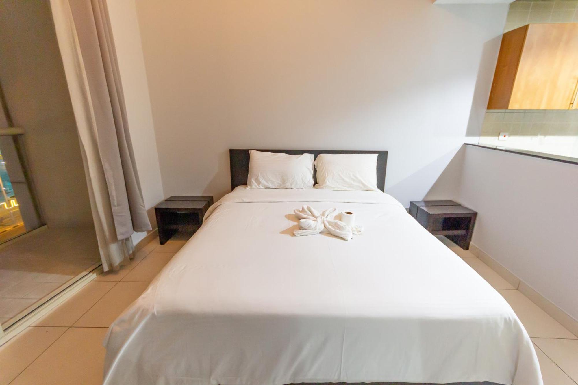 Deluxe For Rent At Marina View Towers Privatunterkunft *