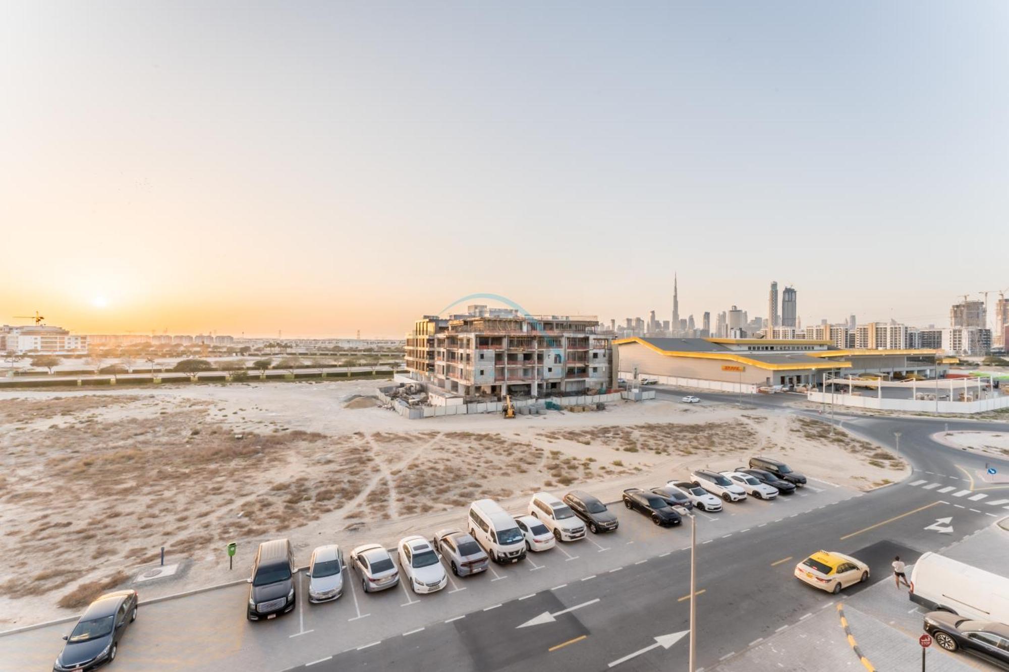 View 1br With Private Balcony Near Golf Clubs, Centurion Onyx, Nad Al Sheba By Deluxe Homes * Dubaï
