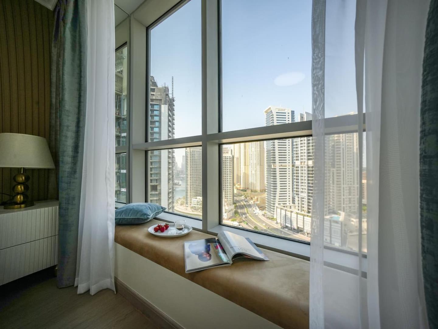 Deluxe 3 Bedroom With Marina & Sea View * Dubai