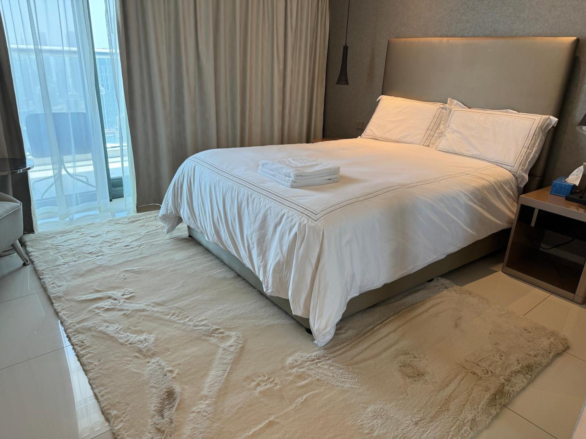 Apartment Royal By Damac Paramount Towers B Burj Khalifa Views Dubai