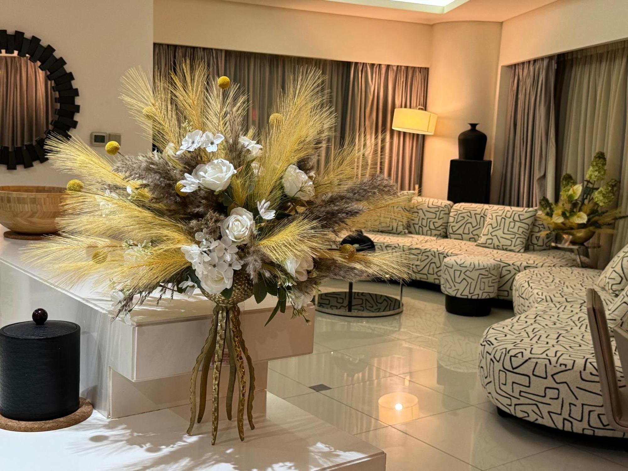 Royal By Damac Paramount Towers B Burj Khalifa Views