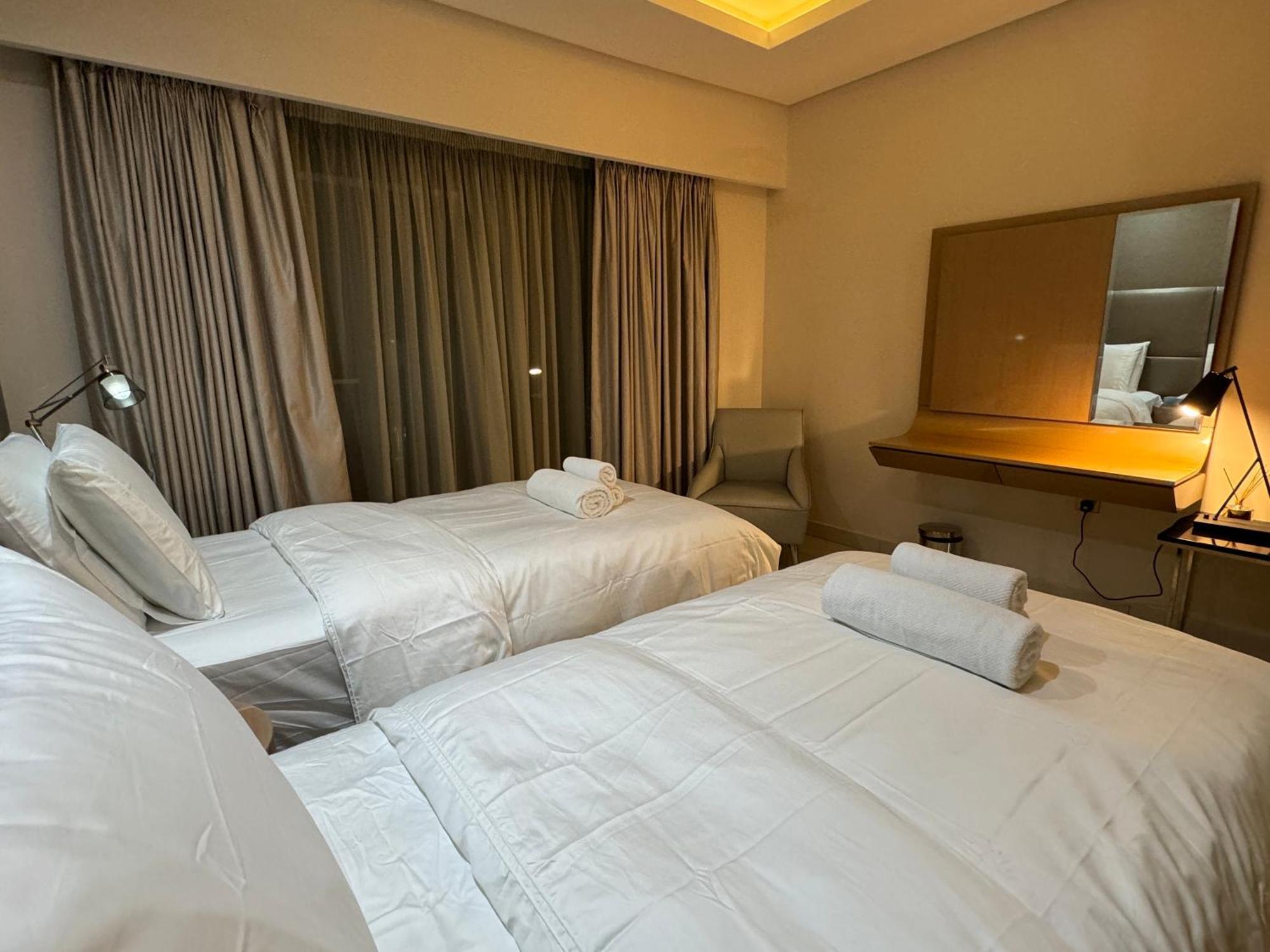 Royal By Damac Paramount Towers B Burj Khalifa Views Apartment *