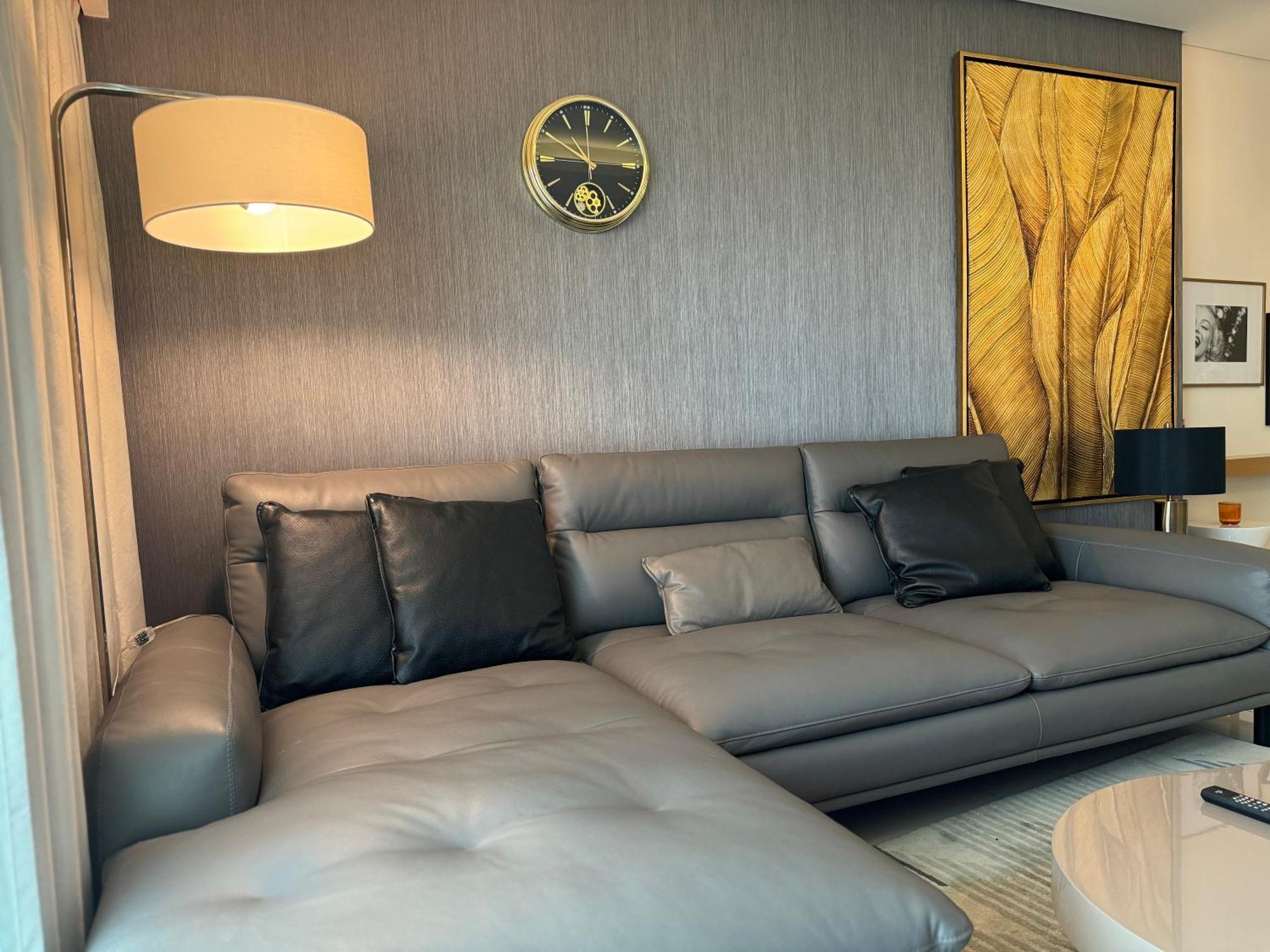 Apartment Royal By Damac Paramount Towers B Burj Khalifa Views Dubai