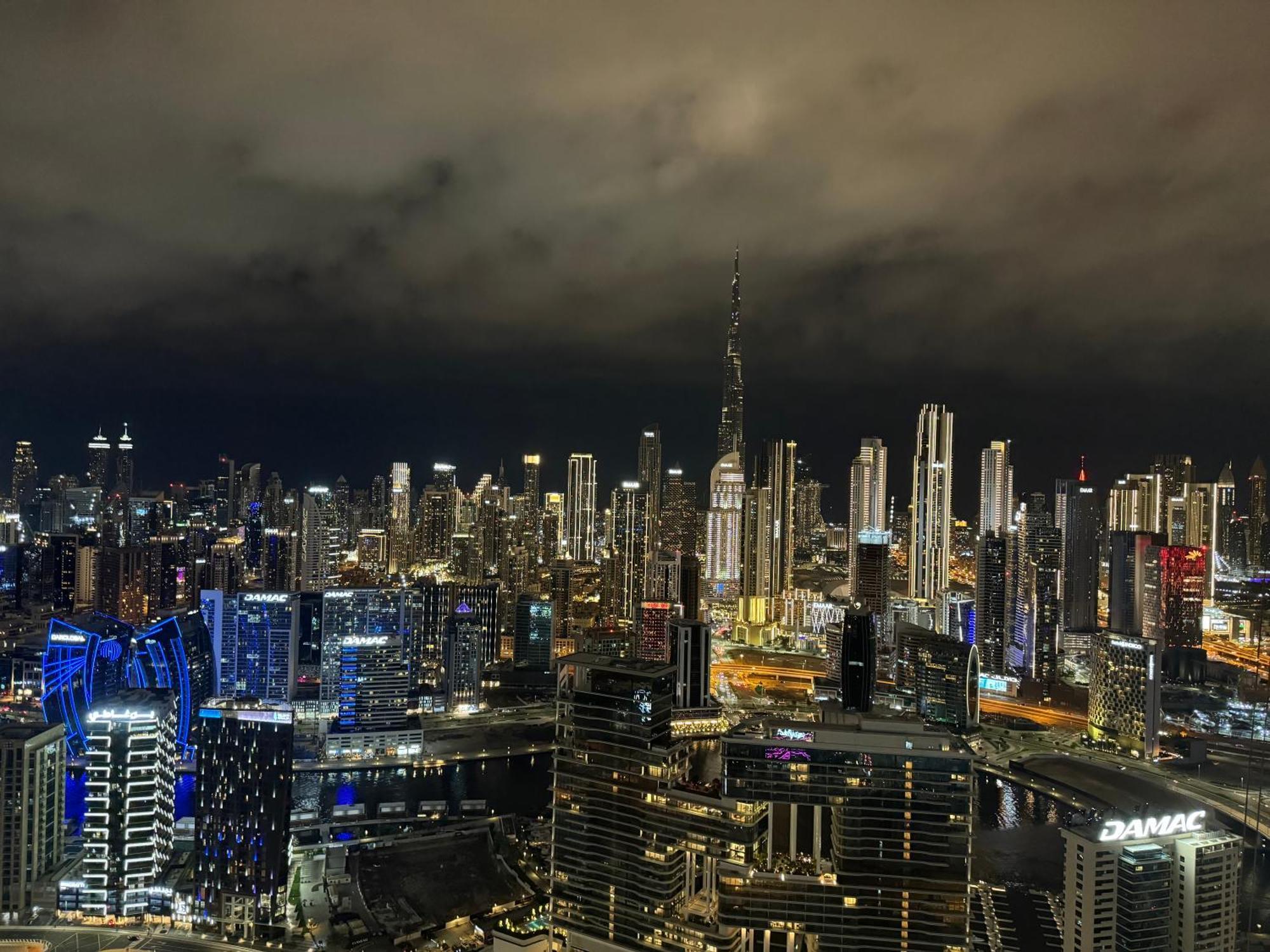 Apartment Royal By Damac Paramount Towers B Burj Khalifa Views Dubai
