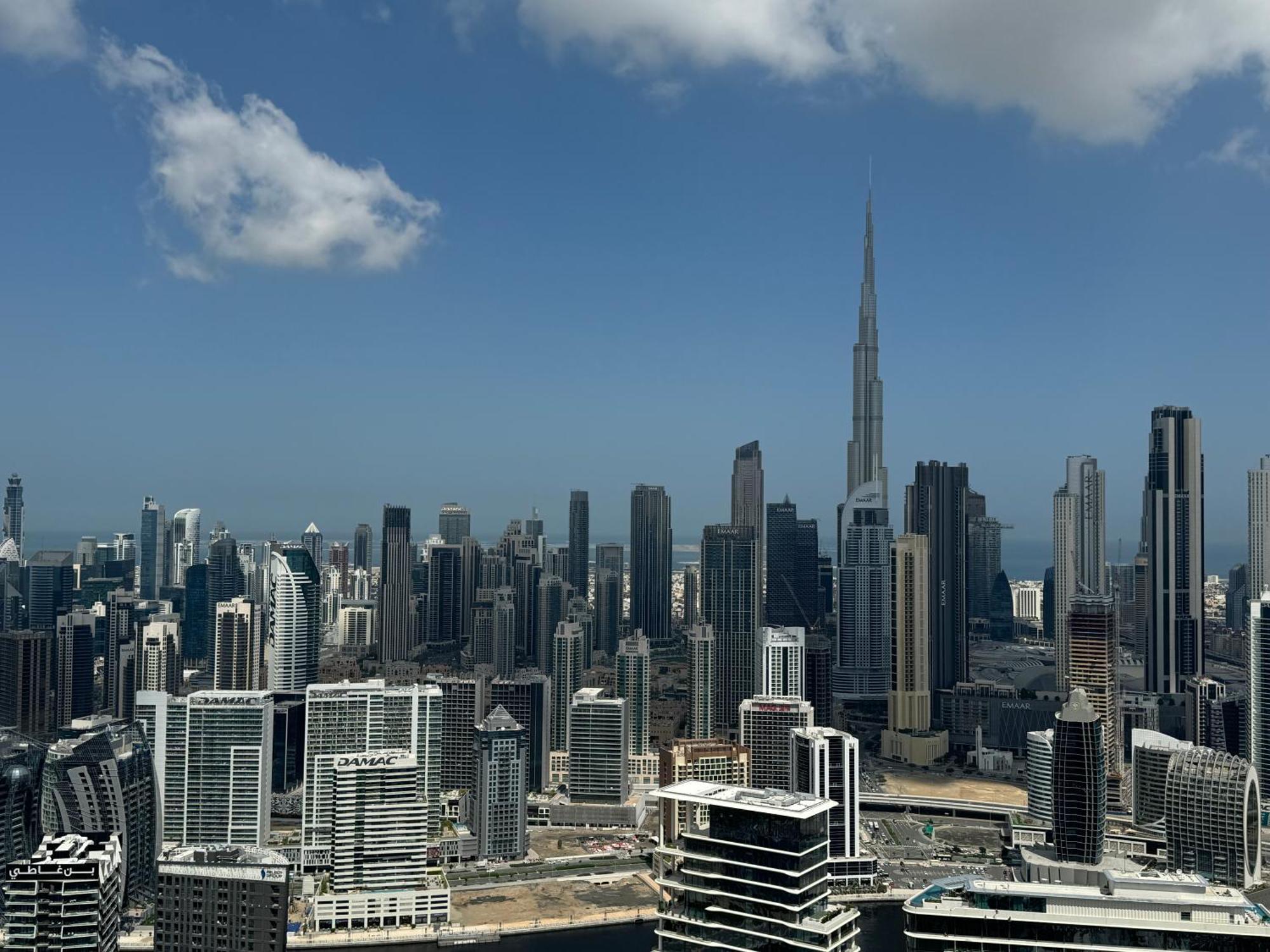 Royal By Damac Paramount Towers B Burj Khalifa Views