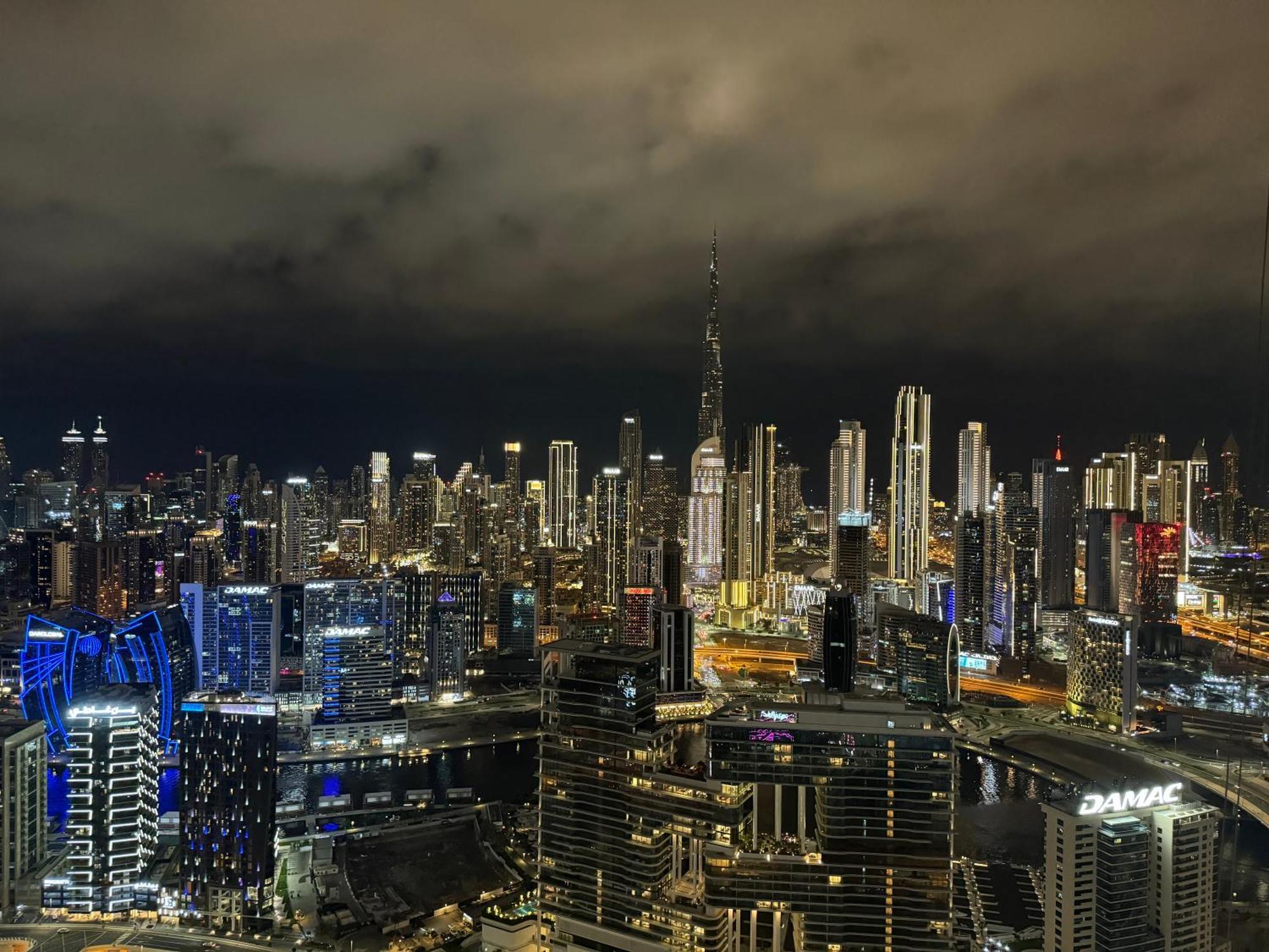 Royal By Damac Paramount Towers B Burj Khalifa Views