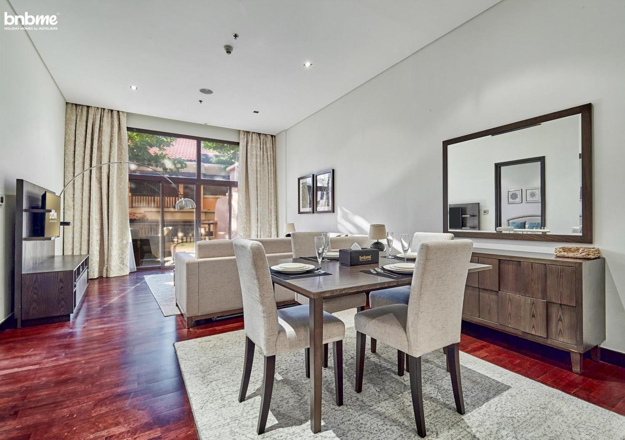 Apartment Bnbmehomes Style Living With Access Dubai