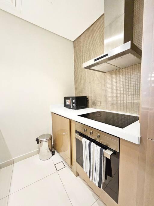 Luxury Paramount D111 Apartamento Dubái