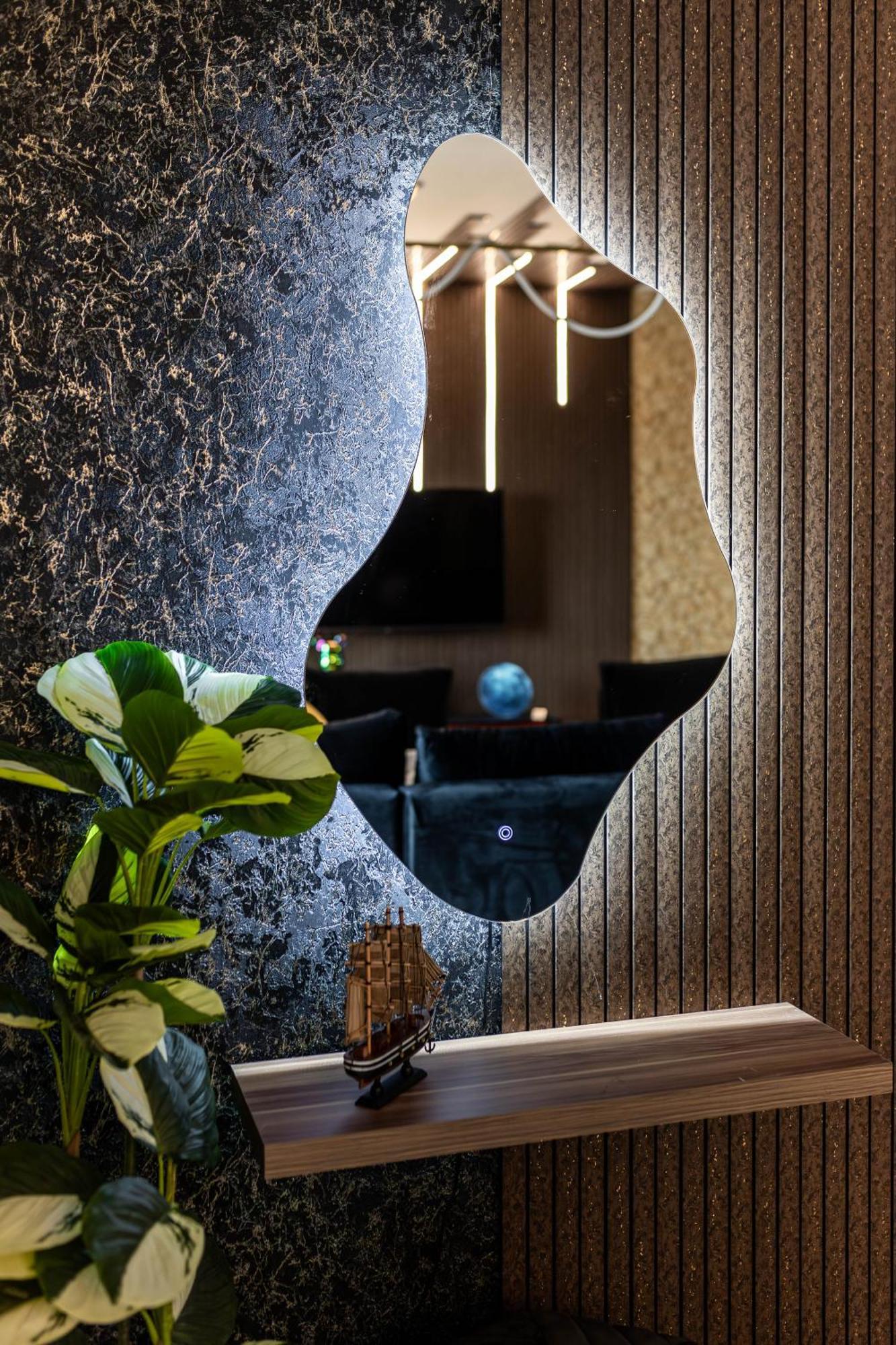 Eye & Sunset Views, Direct Access With Gym&pool *