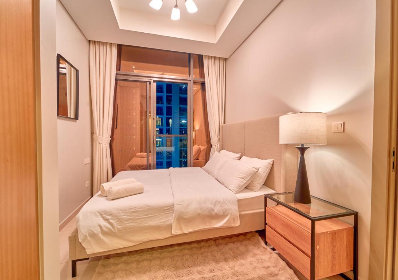 Stylish 2br In Aykon With Pool & Gym Access Appartamento Dubai