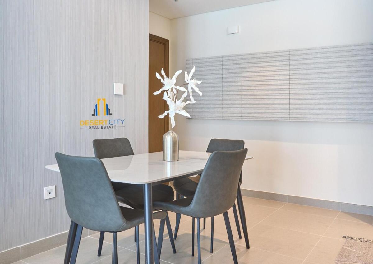 Cozy & Modern 1 Bedroom In Downtown Dubai, Hosted By Desert Appartement