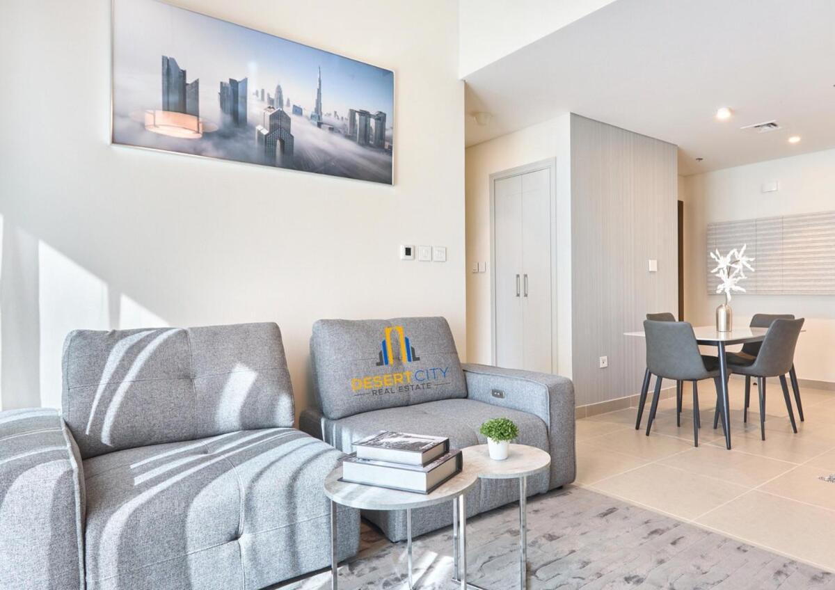 Cozy & Modern 1 Bedroom In Downtown Dubai, Hosted By Desert Appartement *