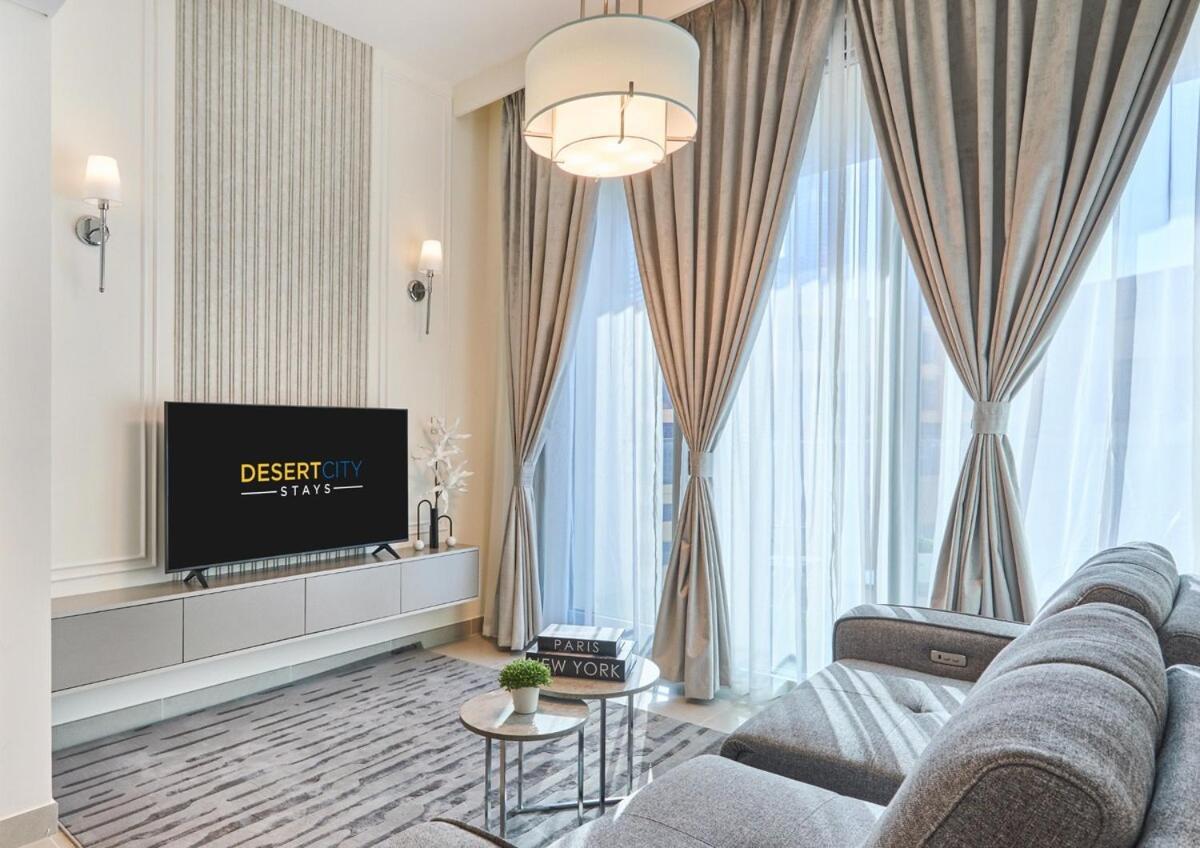 Cozy & Modern 1 Bedroom In Downtown Dubai, Hosted By Desert Appartamento *